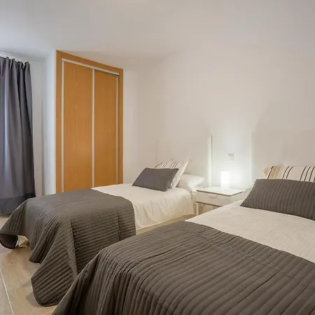 Calle Real Arrecife Apartment *